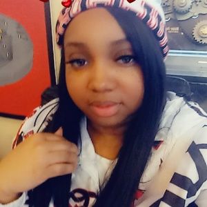 Meet your Posher, Shaneka